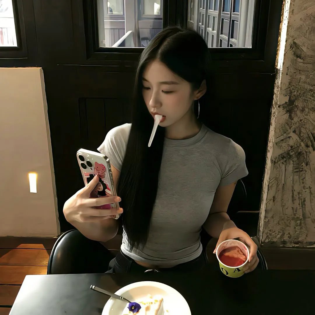 目隐都市的演绎者